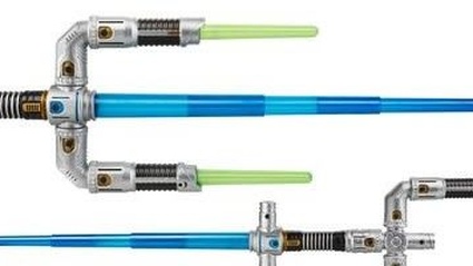 Crea la tua spada laser con il kit Hasbro!