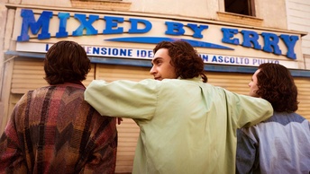 I protagonisti del film Mixed by Erry. Crediti: 01 Distribution/Groenlandia