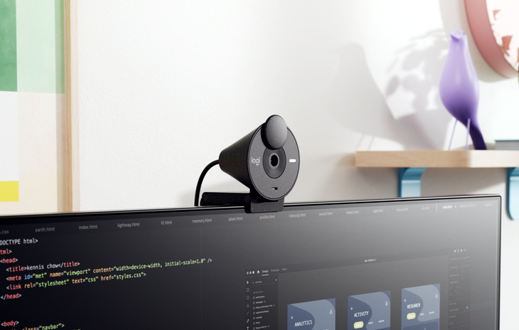 Logitech Brio 300 Videochiamate più naturali e produttive