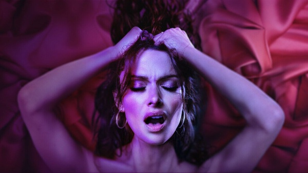 Sarah Shahi di Sex/Life non vuole piu lavorare per Netflix