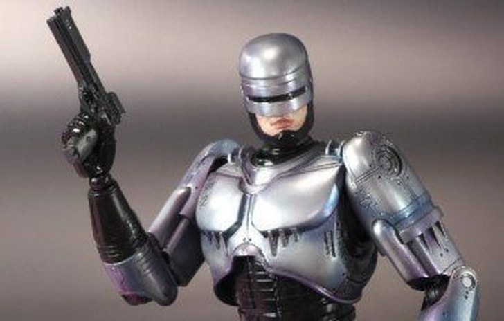 Da Play Asia action figure classiche e moderne di RoboCop