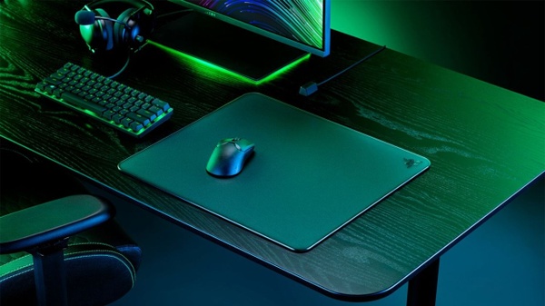 Razer Atlas - Il mouse pad che rivoluziona il gaming