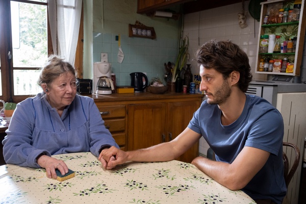 Il libro delle soluzioni, recensione: Michel Gondry diverte con brutale onestà