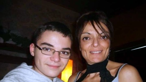 Il ragazzo dai pantaloni rosa - L