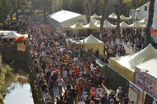 220mila biglietti per un totale di oltre 400mila persone per il Lucca Comics & Games 2015!