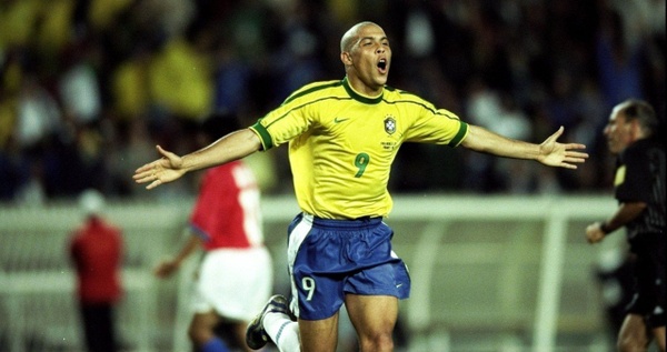 Ronaldo (Luis Nazario de Lima) nel cast di FIFA 18?