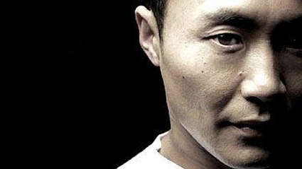 Ecco a voi KAZ: Pushing the Virtual Divide