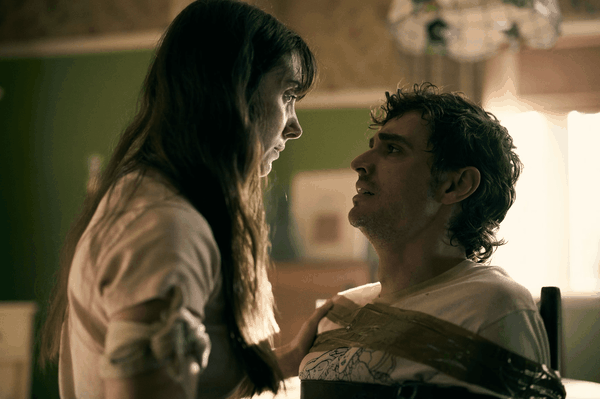 Together, recensione: l’orrore di stare insieme senza più sapere perché