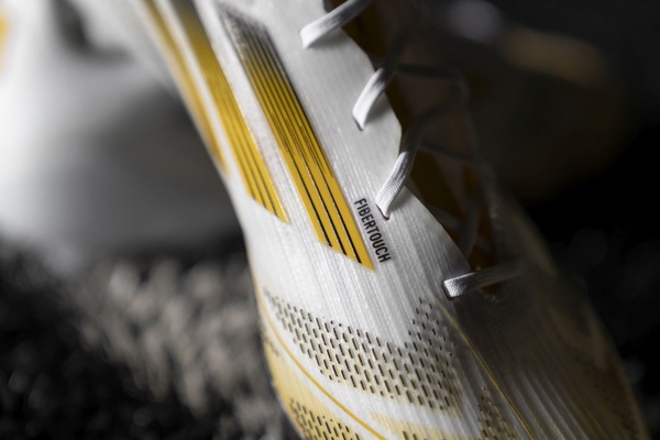 F50 Elite AG Kings League: i nuovi Scarpini in Edizione Limitata