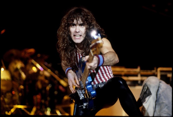 Bruce Dickinson racconta Burning Ambition: “Il documentario sugli Iron Maiden rischiava di non funzionare”