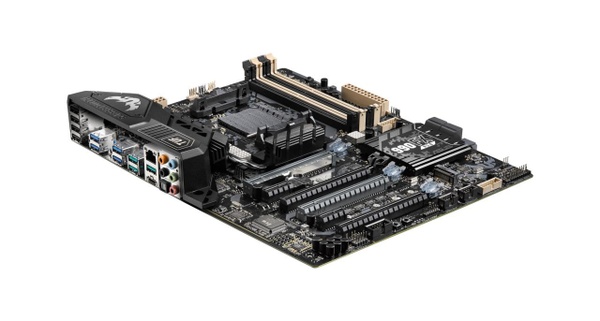 ASUS svela la nuova scheda madre TUF Sabertooth 990FX R3.0