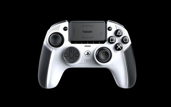 Nacon anticipa le feste con tante idee regalo