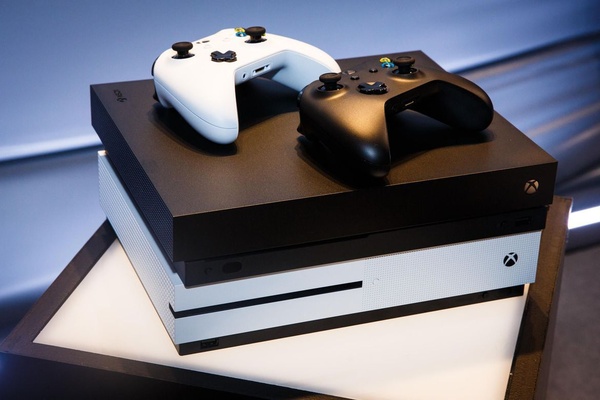 Secondo Microsoft Xbox One X non e una console per tutti