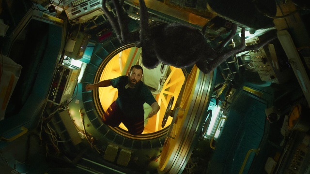 Spaceman il film di Netflix in cui Adam Sandler cerca se stesso nello spazio