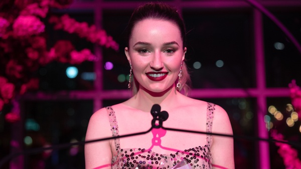 Apple Cider Vinegar: la recensione della miniserie Netflix 