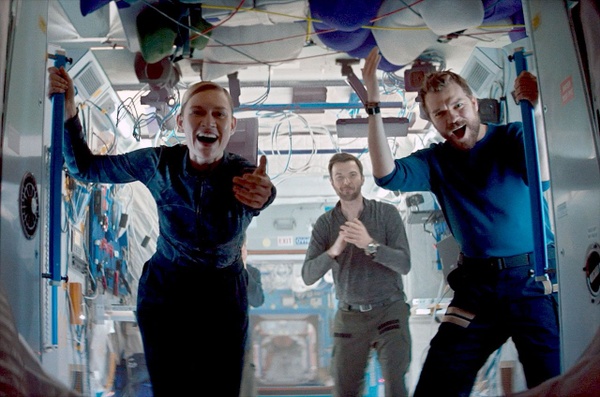 I.S.S., recensione: un thriller spaziale intrigante ma prevedibile