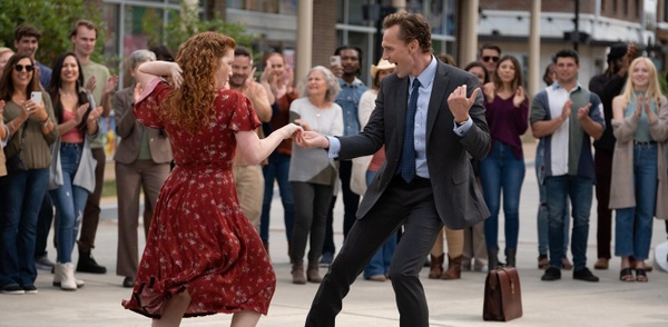 The Life of Chuck è un Stephen King molto diverso dal solito, che baratta l’orrore con la meraviglia