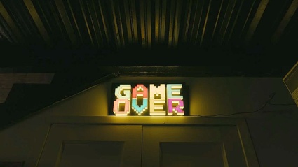 L'ondata di licenziamenti che sta colpendo l'industria videoludica