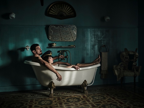 Comandante, recensione: Favino e De Angelis tengono a galla l’orgoglio italiano a Venezia