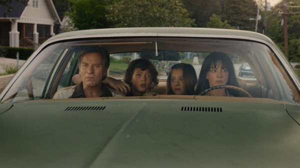 La fine di Oak Street - Dinosauri e mistero nel teaser