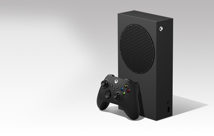 Xbox Series S Carbon Black prenotabile anche in Italia