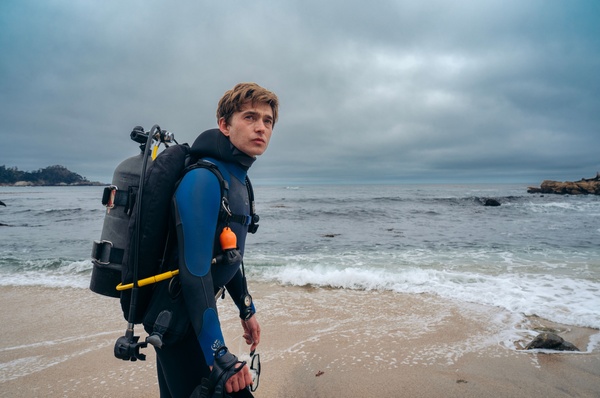 Whalefall – Recensione del film con Austin Abrams