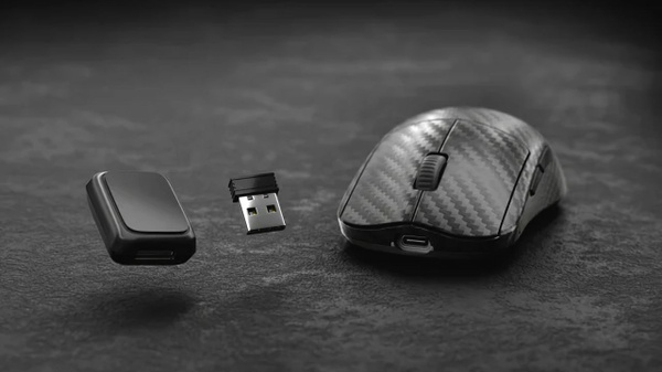 MIONIX AVIOR AIR Carbon Fiber: mouse ultraleggero da 42 grammi