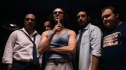 Pesci Piccoli 2 si porta dietro tutto quello che rende cosi divisivi The Jackal: la recensione della serie Prime