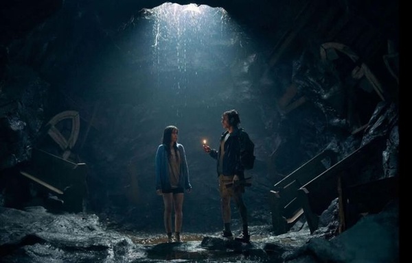 Together - Amore tossico in body horror 4K