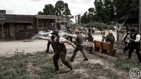 Colt: A Tale of Two Cities - A ottobre si vive il Far West
