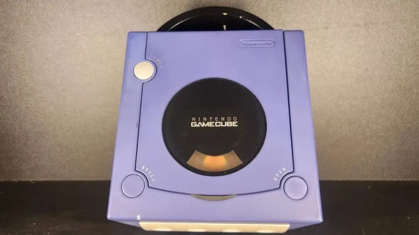 Un Nintendo GameCube da 100.000 Dollari