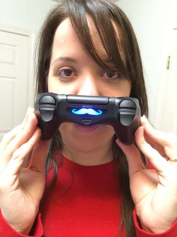 Ecco dei fantastici adesivi per la Light Bar del vostro DualShock 4!