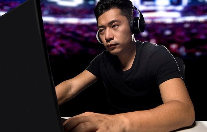 Pro gamer pagato per far smettere i figli di giocare
