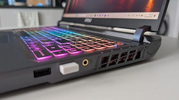 MSI Vector 16 HX AI A2XWHG-200IT, recensione: un notebook gaming che non teme il futuro