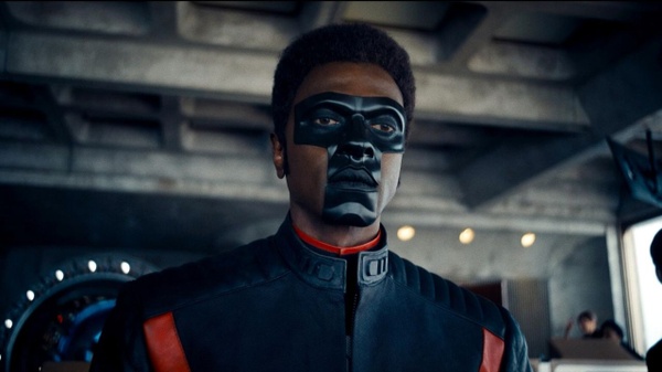 Superman - Primo sguardo al veicolo di Mister Terrific