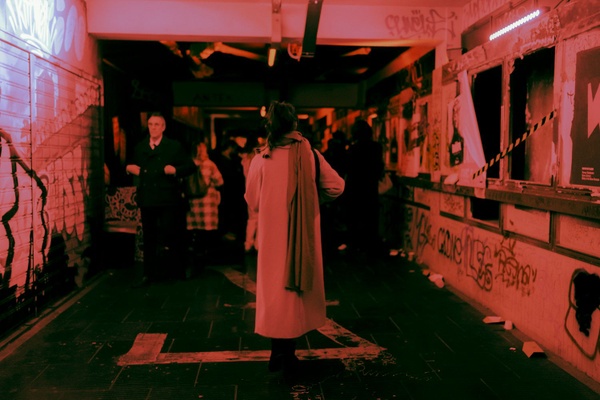 Daredevil conquista i tunnel della metropolitana a Milano: intervista agli artisti della Underground Street Art Exhibition