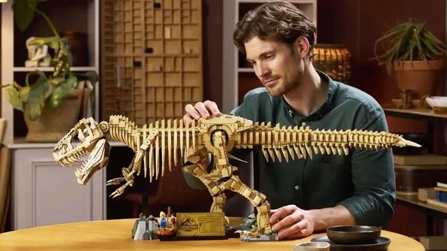 LEGO Jurassic Park un TRex da 3000 Pezzi