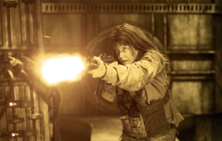 Osiris  Trailer dellaction horror SF con Linda Hamilton