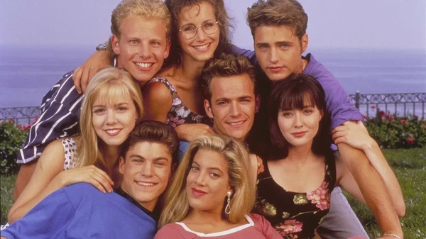 Beverly Hills 90210, il cult televisivo che ha segnato una generazione 