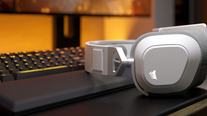 Corsair - Nuova tastiera K70 Max e cuffie HS80 Max per gamer