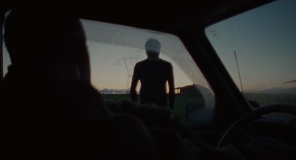 Dostoveskij a Berlino, i D’Innocenzo raccontano la serie Sky: “vogliamo che lo spettatore faccia attenzione, ma non diamo giudizi”