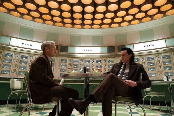 Loki 2, la TVA esiste davvero: intervista al production designer Kasra Farahani