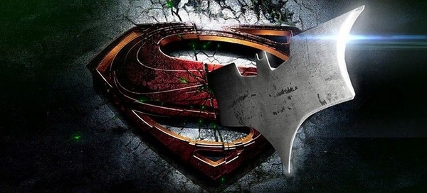 La Batmobile in costruzione: foto rubate dal set