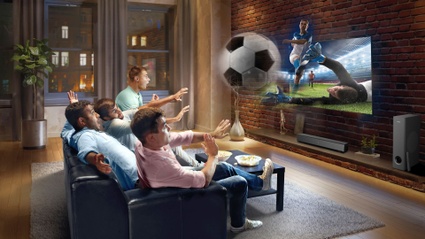 Pronti per la coppa del mondo? Creative vi aiuta a ricreare lo stadio nel vostro salotto