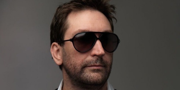 Leslie Benzie muove causa a Rockstar