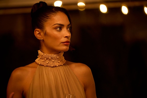 Gioco pericoloso, ma il pericolo è la noia: la recensione del thriller italiano che proprio non ce la fa a essere sensuale