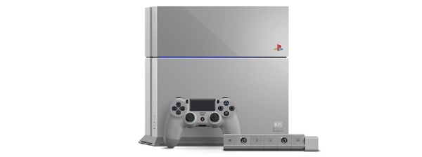 Sony mette all'asta la PS4 del venennale n1
