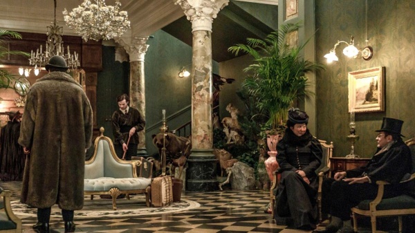Winter Palace: la prima serie svizzera di Netflix ci riporta al 1899