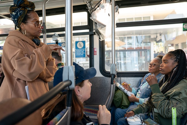 Per sempre: il teen drama di Netflix fra superficialità e immagini patinate