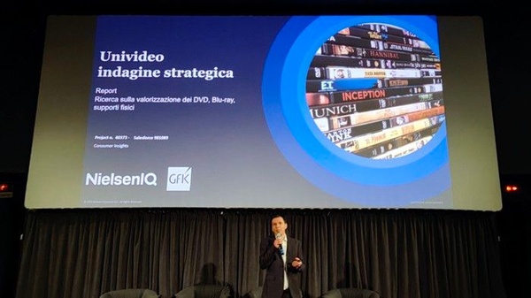 Univideo - Il lusso di essere disconnessi e la cultura del fisico